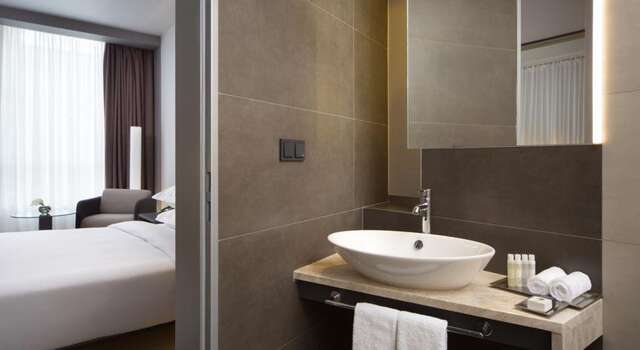 Гостиница DoubleTree by Hilton Екатеринбург Екатеринбург-24